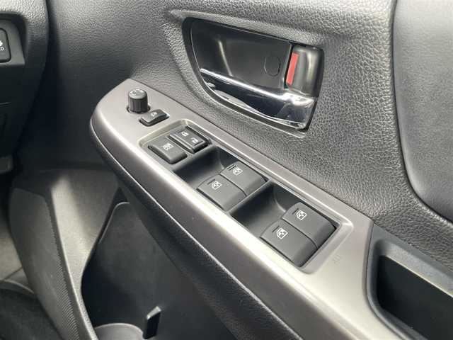 スバル ＷＲＸ Ｓ４ 2．0GT‐S アイサイト 愛知県 2014(平26)年 11.7万km クリスタルホワイトP (株)IDOMが運営する【じしゃロン名古屋鳴海店】の自社ローン専用車両になりますこちらは現金またはオートローンご利用時の価格です。自社ローンご希望の方は別途その旨お申付け下さい/4WD(F4)/CVT/7インチナビ【CN-R300D】/（FM/AM/CD/DVD/フルセグTV/SD）/バックカメラ/ETC/ドライブレコーダー/GPSレーダー【YA-W17GA】/アイサイト/・プリクラッシュブレーキアシスト	/・レーンキープアシスト/・レーダークルーズコントロール/装備/・運転席・助手席シートヒーター/・電動パーキング/・電動格納ミラー/・革巻きステアリング/・ステアリングスイッチ/・パドルシフト/・オートライト/・LEDヘッドライト/・フォグランプ/・フルオートエアコン/・運転席シートメモリ/・純正フロアマット/・アルミペダル/・プッシュスタート/・スマートキー