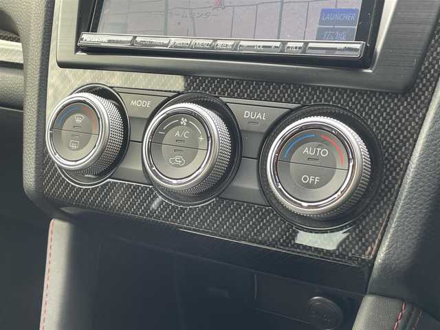 スバル ＷＲＸ Ｓ４ 2．0GT‐S アイサイト 愛知県 2014(平26)年 11.7万km クリスタルホワイトP (株)IDOMが運営する【じしゃロン名古屋鳴海店】の自社ローン専用車両になりますこちらは現金またはオートローンご利用時の価格です。自社ローンご希望の方は別途その旨お申付け下さい/4WD(F4)/CVT/7インチナビ【CN-R300D】/（FM/AM/CD/DVD/フルセグTV/SD）/バックカメラ/ETC/ドライブレコーダー/GPSレーダー【YA-W17GA】/アイサイト/・プリクラッシュブレーキアシスト	/・レーンキープアシスト/・レーダークルーズコントロール/装備/・運転席・助手席シートヒーター/・電動パーキング/・電動格納ミラー/・革巻きステアリング/・ステアリングスイッチ/・パドルシフト/・オートライト/・LEDヘッドライト/・フォグランプ/・フルオートエアコン/・運転席シートメモリ/・純正フロアマット/・アルミペダル/・プッシュスタート/・スマートキー