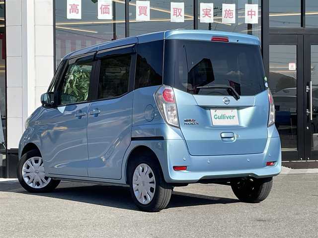 日産 デイズ ルークス X 兵庫県 2019(令1)年 1.8万km アイスブルー エマージェンシーブレーキ/車線逸脱警報/純正ナビ【MJ117D-W】/　CD/Bluetooth/フルセグTV/アラウンドビューモニター/ETC/左側パワースライドドア /クリアランスソナー /リア大型サーキュレーター/リアサンシェード/ISOFIX/フロアマット