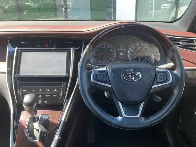 トヨタ ハリアー プレミアム 香川県 2014(平26)年 10万km ブラック 純正9インチナビ/→AM/FM/CD/DVD/Bluetooth/フルセグTV/サンルーフ/ドライブレコーダー/バックカメラ/パワーバックドア/パワーシート/ハーフレザーシート/ウッドコンビステアリング/レーンキープアシスト/クルーズコントロール/アイドリングストップ/オートハイビーム/LEDヘッドライト/純正18インチアルミホイール/ステアリングスイッチ/プッシュスタート/スマートキー/ビルトインETC