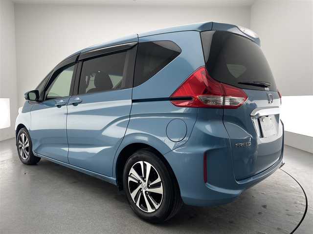 ホンダ フリード G ホンダセンシング 千葉県 2017(平29)年 5.8万km ブルーホライゾンM 〇純正Gathersナビ/〇フルセグTV/〇両側パワースライドドア/〇バックモニター/〇ETC/〇ドライブレコーダー/〇衝突軽減ブレーキ/〇アダプティブクルーズコントロール/〇車線維持支援システム/〇プラズマクラスター付オートエアコン/〇ロールサンシェード/〇LEDヘッドランプ/〇純正１５インチ5本スポークブラック塗装アルミホイール/〇革巻きステアリングホイール/〇マルチインフォメイションディスプレイ/〇ブラックプライムスムースファブリックコンビシート/〇スマートキーシステム/〇SRSエアバック（運転席・助手席・サイド・カーテン）