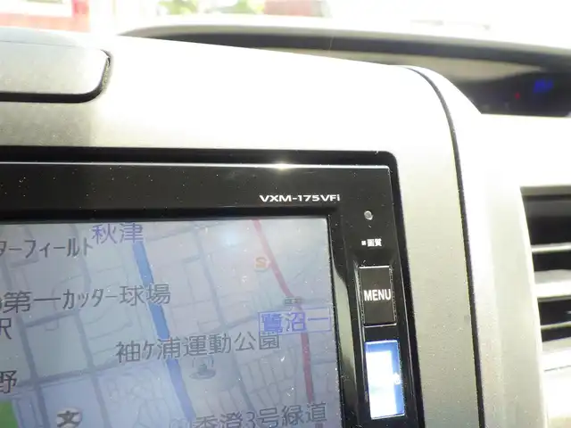 ホンダ フリード G ホンダセンシング 千葉県 2017(平29)年 5.8万km ブルーホライゾンM ホンダセンシング/・衝突軽減ブレーキ（CMBS）/・車線維持支援システム（LKAS）/・アダプティブクルーズコントロール（ACC）/・後方誤発進抑制機能/・誤発進抑制機能/アイドリングストップ/両側パワースライドドア/ハーフレザーシート/純正メモリーナビ/地デジTV/【DVD/CD再生機能　Bluetooth接続】/バックカメラ/ドライブレコーダー（前後撮影）【DRV-MR570】/革巻きステアリング/ETC/LEDヘッドライト/ウインカーミラー/純正15インチアルミホイル/サイド/カーテンエアバッグ/スマートキー