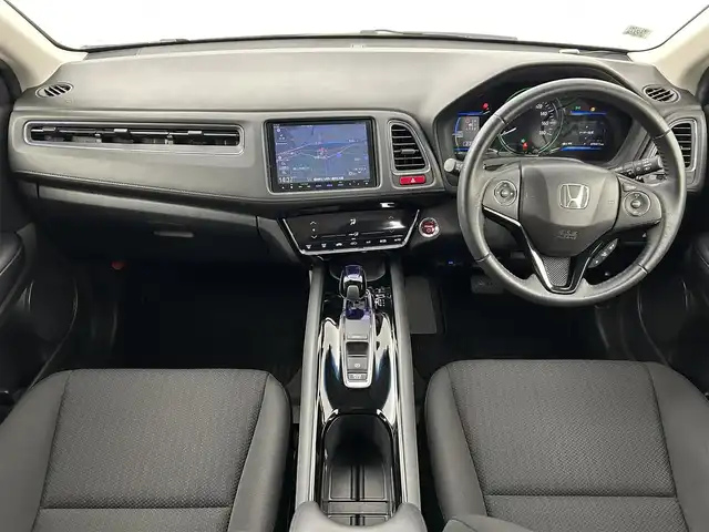 ホンダ ヴェゼル ハイブリッド X 福岡県 2014(平26)年 7.1万km アラバスターシルバーメタリック 純正ナビ（Ｂｌｕｅｔｏｏｔｈ，フルセグＴＶ）　/バックカメラ　/ＥＴＣ　/前方ドラレコ　/クルーズコントロール　/シティブレーキアクティブシステム　/横滑り防止装置　/ＥＣＯＮ　/パドルシフト　/ステアリングリモコン