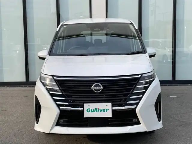 日産 セレナ ハイウェイスター V 大阪府 2024(令6)年 1.4万km プリズムホワイト 純正９インチナビ/   フルセグTV/Bluetooth/USB/衝突軽減/ＢＳＭ/プロパイロット/全方位モニター/スマートルームミラー/両側パワースライドドア/アイドリングストップ/ドライブレコーダー/ＥＴＣ/ＬＥＤライト/禁煙車