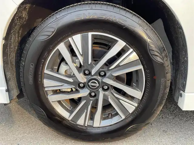 日産 セレナ ハイウェイスター V 大阪府 2024(令6)年 1.4万km プリズムホワイト 純正９インチナビ/   フルセグTV/Bluetooth/USB/衝突軽減/ＢＳＭ/プロパイロット/全方位モニター/スマートルームミラー/両側パワースライドドア/アイドリングストップ/ドライブレコーダー/ＥＴＣ/ＬＥＤライト/禁煙車