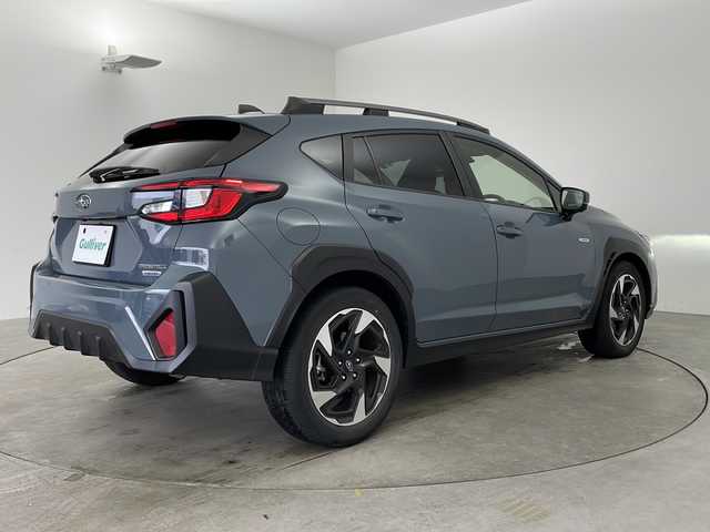 スバル クロストレック リミテッド 兵庫県 2023(令5)年 3.2万km 青 ・純正ナビ/TV/BT/USB/AUX/Apple Carplay/Android Auto/・スマートキー/・スペアキー/・プッシュスタート/・アイサイト/・レーダークルーズコントロール/・オートビークルホールド/・ビークルダイナミックコントロール/・ヘッドライトレベライザー/・ステアリング連動ヘッドランプ/・防眩ミラー/・プリクラッシュブレーキ/・Xモード/・車間距離警報/・レーンキープアシスト/・車線逸脱防止/・後側方警戒支援/・ドライバーモニタリングシステム/・コーナーセンサー/・パドルシフト/・ビルトインETC/・ステアリングヒーター/・メモリーシート/・前席パワーシート/・前席シートヒーター/・LEDヘッドライト/・オートライト/・フォグランプ/・全方位カメラ/・純正18インチアルミホイール/・ステアリングリモコン/・カーテンエアバッグ/・前席＋サイドエアバッグ/・純正フロアマット/・ルーフレール/・トノカバー