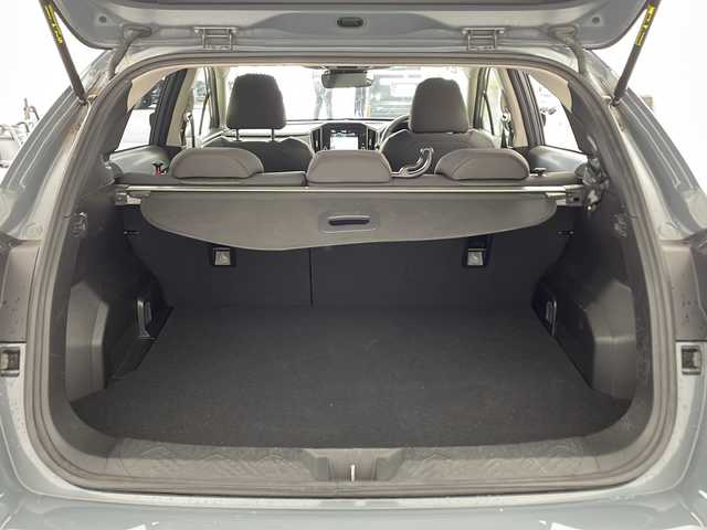 スバル クロストレック リミテッド 兵庫県 2023(令5)年 3.2万km 青 ・純正ナビ/TV/BT/USB/AUX/Apple Carplay/Android Auto/・スマートキー/・スペアキー/・プッシュスタート/・アイサイト/・レーダークルーズコントロール/・オートビークルホールド/・ビークルダイナミックコントロール/・ヘッドライトレベライザー/・ステアリング連動ヘッドランプ/・防眩ミラー/・プリクラッシュブレーキ/・Xモード/・車間距離警報/・レーンキープアシスト/・車線逸脱防止/・後側方警戒支援/・ドライバーモニタリングシステム/・コーナーセンサー/・パドルシフト/・ビルトインETC/・ステアリングヒーター/・メモリーシート/・前席パワーシート/・前席シートヒーター/・LEDヘッドライト/・オートライト/・フォグランプ/・全方位カメラ/・純正18インチアルミホイール/・ステアリングリモコン/・カーテンエアバッグ/・前席＋サイドエアバッグ/・純正フロアマット/・ルーフレール/・トノカバー