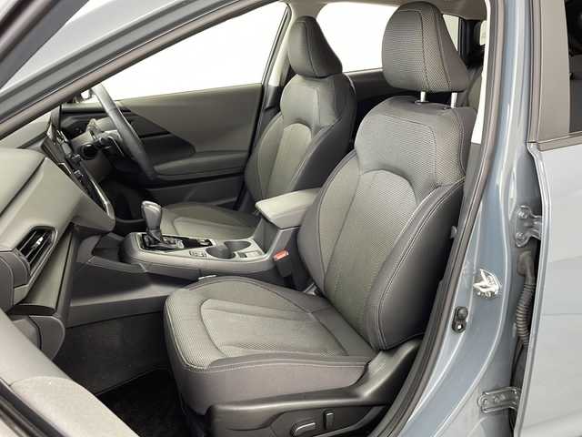 スバル クロストレック リミテッド 兵庫県 2023(令5)年 3.2万km 青 ・純正ナビ/TV/BT/USB/AUX/Apple Carplay/Android Auto/・スマートキー/・スペアキー/・プッシュスタート/・アイサイト/・レーダークルーズコントロール/・オートビークルホールド/・ビークルダイナミックコントロール/・ヘッドライトレベライザー/・ステアリング連動ヘッドランプ/・防眩ミラー/・プリクラッシュブレーキ/・Xモード/・車間距離警報/・レーンキープアシスト/・車線逸脱防止/・後側方警戒支援/・ドライバーモニタリングシステム/・コーナーセンサー/・パドルシフト/・ビルトインETC/・ステアリングヒーター/・メモリーシート/・前席パワーシート/・前席シートヒーター/・LEDヘッドライト/・オートライト/・フォグランプ/・全方位カメラ/・純正18インチアルミホイール/・ステアリングリモコン/・カーテンエアバッグ/・前席＋サイドエアバッグ/・純正フロアマット/・ルーフレール/・トノカバー