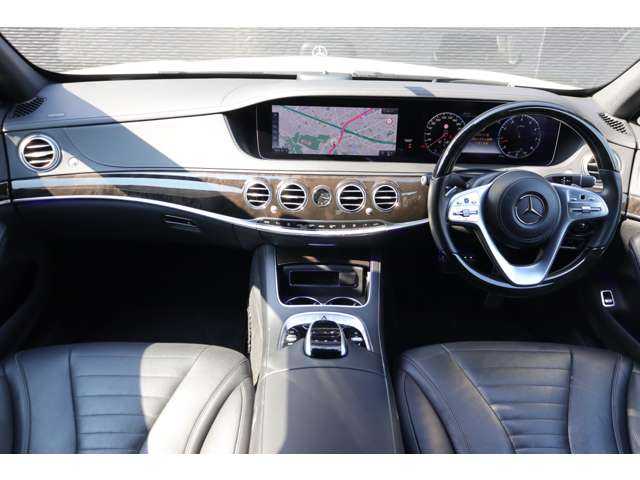 メルセデス・ベンツ Ｓ４００ 大分県 2018(平30)年 5.9万km ダイヤモンドホワイト レーダーセーフティパッケージ/エアバランスパッケージ/サンルーフ/Burmester/純正ナビ/Carplay/地デジ/Bluetooth/全方位カメラ/黒革/全席シートヒーター/前席エアシート/前席パワーシート/純正19インチAW/ETC