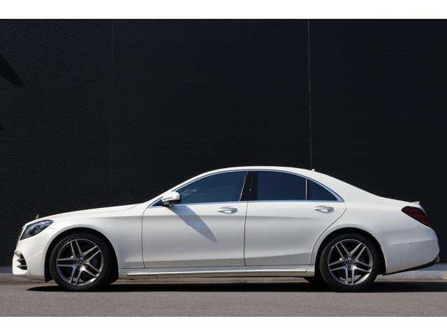 メルセデス・ベンツ Ｓ４００ 大分県 2018(平30)年 5.9万km ダイヤモンドホワイト レーダーセーフティパッケージ/エアバランスパッケージ/サンルーフ/Burmester/純正ナビ/Carplay/地デジ/Bluetooth/全方位カメラ/黒革/全席シートヒーター/前席エアシート/前席パワーシート/純正19インチAW/ETC