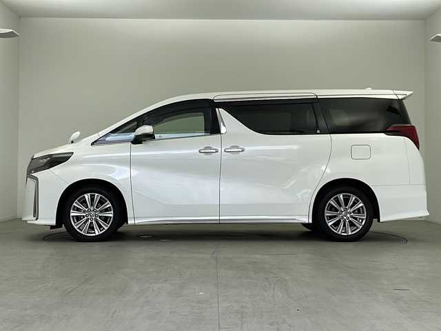 トヨタ アルファード S タイプゴールド 千葉県 2020(令2)年 5.6万km ホワイトパールクリスタルシャイン トヨタセーフティセンス/・プリクラッシュセーフティ/・レーントレーシングアシスト/・クリアランスソナー/・ブラインドスポットモニター/・ロードサインアシスト/・オートハイビーム/コネクティッドナビ付ディスプレイオーディオ/CD BT USB フルセグ/バックカメラ/両側パワースライドドア/パワーバックドア/アダプティブクルーズコントロール/LEDオートライト/ハーフレザーシート/ブレーキホールド/パーキングスイッチ/スマートキー/プッシュスタート/ビルトインETC2.0