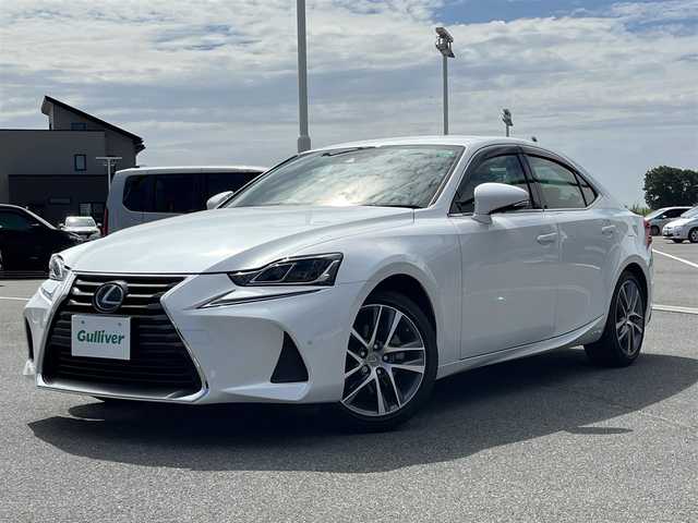 レクサス ＩＳ 300h バージョンL 奈良県 2018(平30)年 2.4万km ソニッククォーツ ブラインドスポットモニター　/純正フルセグナビ　/Bluetooth/ブルーレイ対応/マークレビンソン /電動リアシェード /ＥＴＣ２．０　/ステアリングヒーター　/前席ベンチレーションシート　/前席パワーシート　/クリアランスソナー　/前後ドライブレコーダー/オートクルーズコントロール