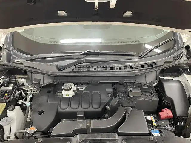 日産 エルグランド 250HWS プレミアム アーバンクロム 道央・札幌 2024(令6)年 1.4万km ピュアホワイトパール 4WD/ワンオーナー/純正10型SDナビ/・フルセグTV/CD/DVD/BT/SD/USB/純正フリップダウンモニター/フロント、サイド、バックカメラ/プロパイロット/アラウンドビューモニター/本革シート/前席シートヒーター/前席パワーシート/運転席シートメモリ機能/両側パワースライドドア/パワーバックドア/オートクルーズコントロール/ビルトインETC/インテリジェントエマージェンシーブレーキ/車線逸脱防止支援システム/前後踏み間違い衝突防止アシスト/標識検知機能/ブラインドスポットモニター/前後コーナーセンサー/横滑り防止装置/純正ドライブレコーダー/オートライト/LEDヘッドライト/フォグライト/プッシュスタート/スマートキーx2/ステアリングリモコン/純正フロアマット/ドアバイザー/助手席、2列目オットマン/3列シート/ウインカーミラー/純正18インチAW/フロント、サイドエアロ/新車時保証書/取扱説明書/ナビ取扱説明書