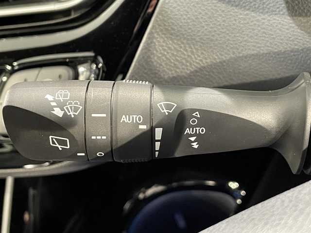 トヨタ Ｃ－ＨＲ G モード ネロセーフティプラスⅡ 愛知県 2022(令4)年 2.7万km ブラックマイカ 純正８インチディスプレイナビ　/(Bluetooth/フルセグTV/FM/AM/USB/Miracast)/パノラミックビューモニター　/トヨタセーフティセンス　/　　-プリクラッシュセーフティ/　　-レーントレーニングアシスト/　　-オートマチックハイビーム/　　-レーダークルーズコントロール/　　-ロードサインアシスト/シートヒーター　/ビルトインＥＴＣ　/前後ドライブレコーダー　/ブラインドスポットモニター/クリアランスソナー　/ＬＥＤヘッドライト　/ＬＥＤフォグ/純正フロアマット/プッシュスタート/　　-スマートキー