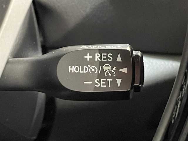 トヨタ Ｃ－ＨＲ G モード ネロセーフティプラスⅡ 福島県 2022(令4)年 2.7万km ブラックマイカ /純正８インチディスプレイナビ　//(Bluetooth/フルセグTV/FM/AM/USB/Miracast)//パノラミックビューモニター　//トヨタセーフティセンス　//プリクラッシュセーフティ//レーントレーニングアシスト//オートマチックハイビーム//レーダークルーズコントロール//ロードサインアシスト//シートヒーター　//ビルトインＥＴＣ　//前後ドライブレコーダー　//ブラインドスポットモニター//クリアランスソナー　//ＬＥＤヘッドライト　//ＬＥＤフォグ//純正フロアマット//プッシュスタート//スマートキー