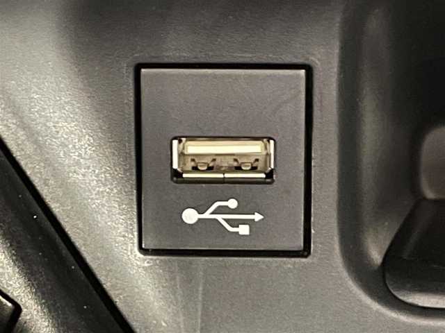 トヨタ Ｃ－ＨＲ G モード ネロセーフティプラスⅡ 福島県 2022(令4)年 2.7万km ブラックマイカ /純正８インチディスプレイナビ　//(Bluetooth/フルセグTV/FM/AM/USB/Miracast)//パノラミックビューモニター　//トヨタセーフティセンス　//プリクラッシュセーフティ//レーントレーニングアシスト//オートマチックハイビーム//レーダークルーズコントロール//ロードサインアシスト//シートヒーター　//ビルトインＥＴＣ　//前後ドライブレコーダー　//ブラインドスポットモニター//クリアランスソナー　//ＬＥＤヘッドライト　//ＬＥＤフォグ//純正フロアマット//プッシュスタート//スマートキー