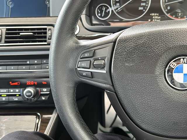 ＢＭＷ ５２８ｉ 神奈川県 2010(平22)年 4.2万km アルピンホワイトⅢ エナジーボディーエアロキット/エナジートランクスポイラー/ダウンサス/エナジーエディション21インチAW/エナジー4本出しマフラー/クルーズコントロール/純正ＨＤＤナビ/（AM/FM/CD/DVD/TV/BT/AUX)/ＥＴＣ/前ドライブレコーダー/バックカメラ/メモリシート（D席）/パワーシート(D/N席)/ヒートシーター（D/N席）/プッシュスタート/社外フロアマット/スペアキー/オートライト/前後フォグランプ/取扱説明書