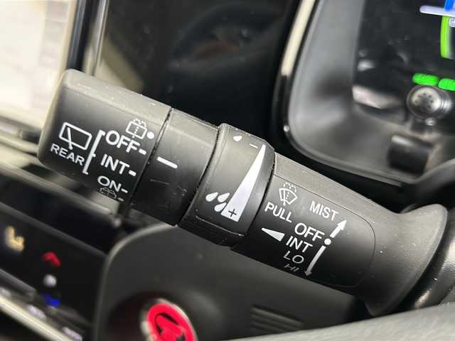 ホンダ シャトル ハイブリッド ホンダセンシング 秋田県 2020(令2)年 5.5万km クリスタルブラックパール 4WD/社外メモリナビ/CD/BT/ホンダセンシング　/レーダークルーズコントロール　/横滑り防止装置　/レーンキープアシスト　/バックカメラ　/ビルトインＥＴＣ　/プッシュスタート/スマートキー　/社外フロアマット　/スペアキー/電動格納ミラー