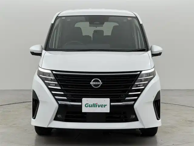 日産 セレナ e－パワー ハイウェイスター V 福岡県 2025(令7)年 0.1千km プリズムホワイト 登録済未使用車　/純正９型ナビ　/全方位カメラ　/ビルトインＥＴＣ２．０　/置くだけ充電　/インテリジェントルームミラー　/プロパイロット　/コーナーセンサー　/エマージェンシーブレーキ　/レーンキープ　/ＢＳＷ　/両側電動スライドドア　/ＬＥＤヘッドライト