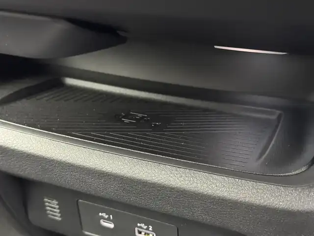 日産 セレナ e－パワー ハイウェイスター V 福岡県 2025(令7)年 0.1千km プリズムホワイト 登録済未使用車　/純正９型ナビ　/全方位カメラ　/ビルトインＥＴＣ２．０　/置くだけ充電　/インテリジェントルームミラー　/プロパイロット　/コーナーセンサー　/エマージェンシーブレーキ　/レーンキープ　/ＢＳＷ　/両側電動スライドドア　/ＬＥＤヘッドライト