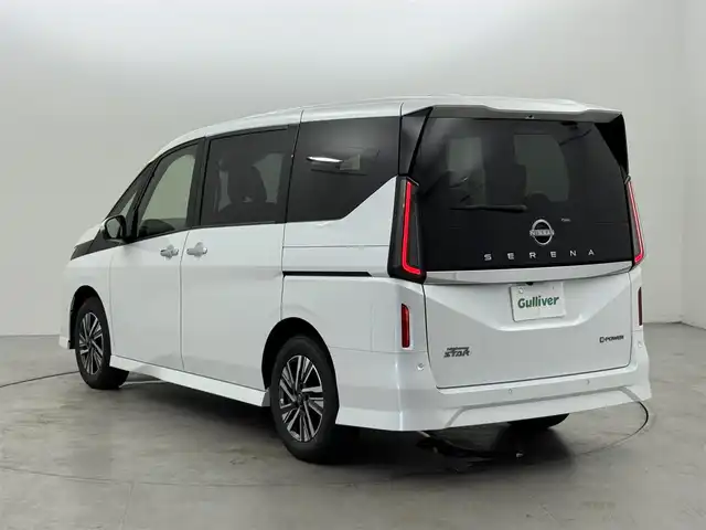 日産 セレナ e－パワー ハイウェイスター V 福岡県 2025(令7)年 0.1千km プリズムホワイト 登録済未使用車　/純正９型ナビ　/全方位カメラ　/ビルトインＥＴＣ２．０　/置くだけ充電　/インテリジェントルームミラー　/プロパイロット　/コーナーセンサー　/エマージェンシーブレーキ　/レーンキープ　/ＢＳＷ　/両側電動スライドドア　/ＬＥＤヘッドライト