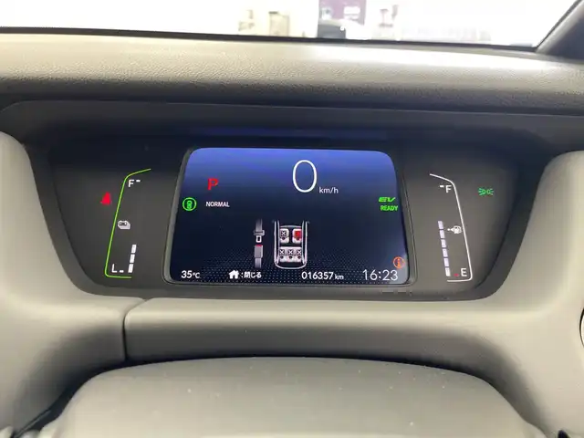 ホンダ フィット e:HEV RS 三重県 2022(令4)年 1.7万km プラチナホワイトパール 純正8インチナビ/フルセグ/バックカメラ/追従式クルーズコントロール/衝突軽減ブレーキ/レーンキープアシスト/コーナーセンサー/電動パーキング/オートブレーキホールド/前後ドライブレコーダー/ETC/パドルシフト/スマートキー