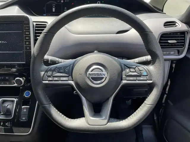 日産 セレナ e－パワー ハイウェイスター V 滋賀県 2021(令3)年 4.5万km ダークメタルグレー 純正10インチナビ/・フルセグ/Bluetooth/SD/DVD//全方位カメラ/後席モニター/インテリジェントルームミラー/追従付クルーズコントロール/両側自動ドア/ブラインドスポットモニター/LEDヘッドライト/コーナーセンサー/電子パーキング/オートブレーキホールド/ビルトインETC