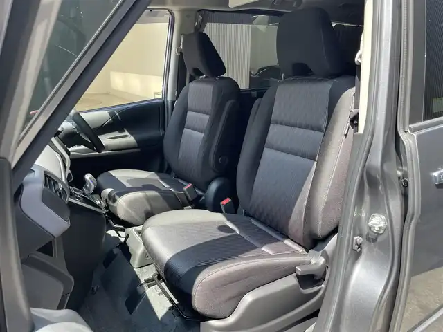 日産 セレナ e－パワー ハイウェイスター V 滋賀県 2021(令3)年 4.5万km ダークメタルグレー 純正10インチナビ/・フルセグ/Bluetooth/SD/DVD//全方位カメラ/後席モニター/インテリジェントルームミラー/追従付クルーズコントロール/両側自動ドア/ブラインドスポットモニター/LEDヘッドライト/コーナーセンサー/電子パーキング/オートブレーキホールド/ビルトインETC