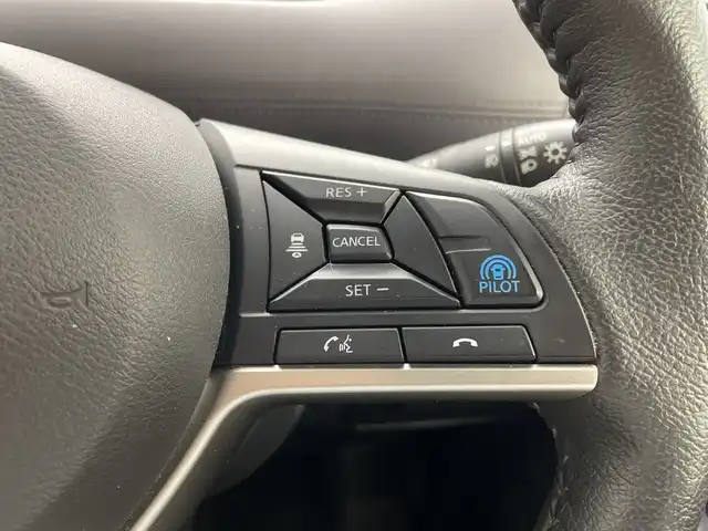 日産 セレナ ハイウェイスター V 群馬県 2021(令3)年 3.6万km ダイヤモンドブラック 純正１０インチナビ/純正１１インチ後席モニター/プロパイロット/アラウンドビューモニター/シートヒーター/オートマチックハイビーム/コーナーセンサー/LEDヘッドライト/ドライブレコーダー/ETC/純正AW/社外フロアマット/３列シート/ウォークスルー/衝突被害軽減システム/両側パワースライドドア/デジタルインナーミラー/BSM/禁煙車