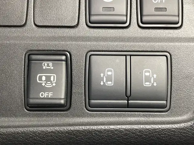 日産 セレナ ハイウェイスター V 群馬県 2021(令3)年 3.6万km ダイヤモンドブラック 純正１０インチナビ/純正１１インチ後席モニター/プロパイロット/アラウンドビューモニター/シートヒーター/オートマチックハイビーム/コーナーセンサー/LEDヘッドライト/ドライブレコーダー/ETC/純正AW/社外フロアマット/３列シート/ウォークスルー/衝突被害軽減システム/両側パワースライドドア/デジタルインナーミラー/BSM/禁煙車