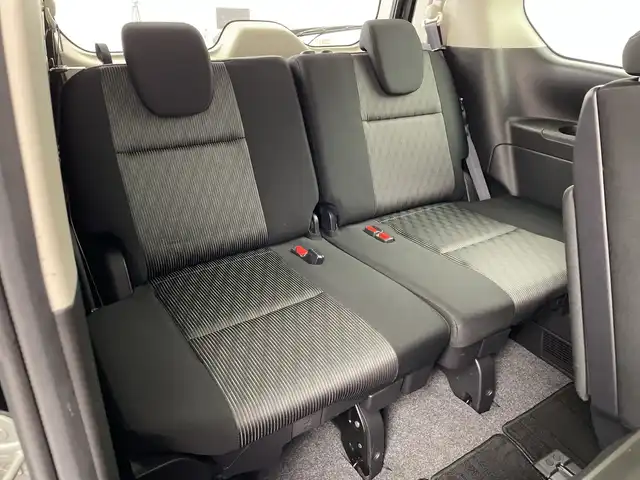 日産 セレナ ハイウェイスター V 群馬県 2021(令3)年 3.6万km ダイヤモンドブラック 純正１０インチナビ/純正１１インチ後席モニター/プロパイロット/アラウンドビューモニター/シートヒーター/オートマチックハイビーム/コーナーセンサー/LEDヘッドライト/ドライブレコーダー/ETC/純正AW/社外フロアマット/３列シート/ウォークスルー/衝突被害軽減システム/両側パワースライドドア/デジタルインナーミラー/BSM/禁煙車