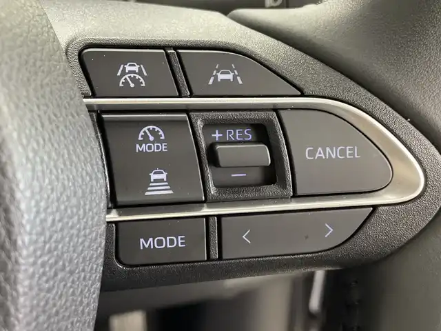 トヨタ ノア G 鹿児島県 2022(令4)年 3.9万km メタルストリームM 純正10.5インチディスプレイオーディオ/（CD/DVD/Bluetooth/HDMI/フルセグTV）/純正フリップダウンモニター/レーダークルーズコントロール/プリクラッシュセーフティ/レーンキープ/オートライト/オートマチックハイビーム/両側パワースライドドア/ドライブレコーダー/ETC2.0/スマートキー/プッシュスタート/純正フロアマット/シートヒーター/スペアキー/純正16インチAW/LEDヘッドライト