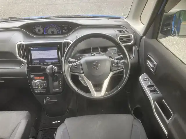 スズキ ソリオ バンディット HV MV 埼玉県 2019(平31)年 12万km スピーディーブルーM (株)IDOMが運営する【じしゃロン鳩ヶ谷店】の自社ローン専用車両になりますこちらは現金またはオートローンご利用時の価格です。自社ローンご希望の方は別途その旨お申付け下さい/登録時120099km/社外SDナビ(品番:AVIC-RLS901)/フルセグTV/セーフティサポート/・デュアルカメラブレーキサポート/・車線逸脱警報機能/・アダプティブクルーズコントロール/・低速時ブレーキサポート/バックカメラ/アイドリングストップ/横滑り防止機能/プッシュスタート/両側パワースライドドア/ビルトインETC2.0/フロントドライブレコーダー/純正フロアマット/純正15インチAW