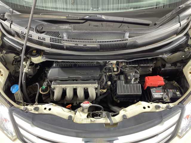 ホンダ フリード Gエアロ 神奈川県 2012(平24)年 8.4万km プレミアムホワイトパール 社外アルパイン8型HDDナビゲーション【VIE-X088V】/社外アルパインフリップダウンモニター【TMX-R2200】/フルセグ　CD DVD　SD　HDD　AUX AM FM　Bluetooth/バックカメラ/両側電動スライドドア/クルーズコントロール/ECON/革巻きステアリング/社外前後ドライブレコーダー/ETC/スマートキー/キーレスエントリー/純正15インチアルミホイール/純正サイド/リアスポイラー/HIDヘッドランプ