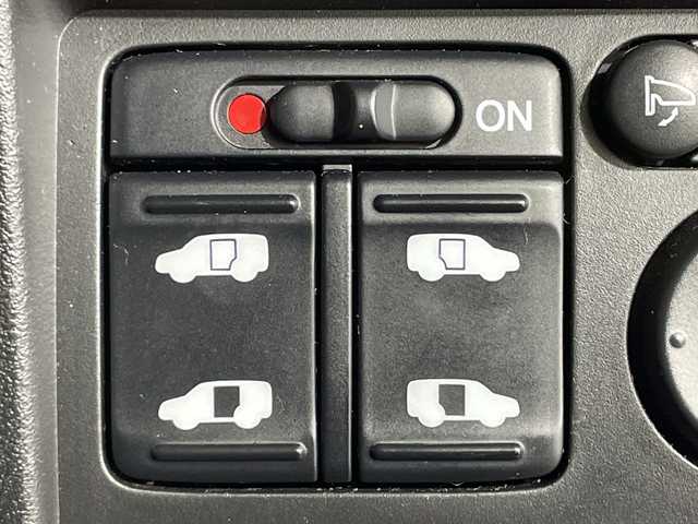 ホンダ フリード Gエアロ 神奈川県 2012(平24)年 8.4万km プレミアムホワイトパール 社外アルパイン8型HDDナビゲーション【VIE-X088V】/社外アルパインフリップダウンモニター【TMX-R2200】/フルセグ　CD DVD　SD　HDD　AUX AM FM　Bluetooth/バックカメラ/両側電動スライドドア/クルーズコントロール/ECON/革巻きステアリング/社外前後ドライブレコーダー/ETC/スマートキー/キーレスエントリー/純正15インチアルミホイール/純正サイド/リアスポイラー/HIDヘッドランプ