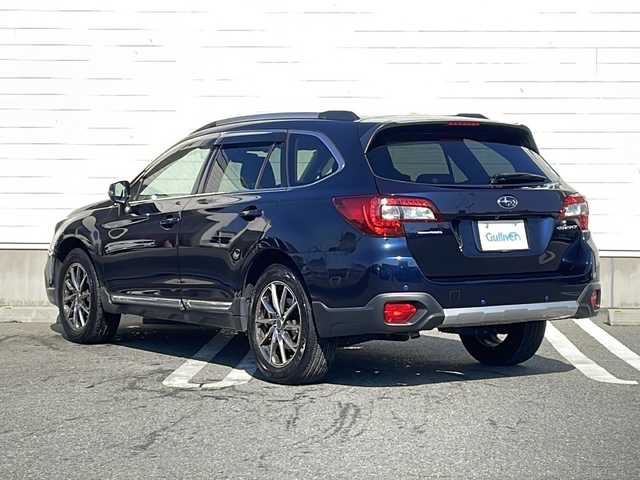 スバル アウトバック リミテッド 山形県 2017(平29)年 8.9万km ダークブルーパール アイサイトver3/・プリクラッシュブレーキ（自動ブレーキ）	/・レーンキープアシスト	/・全車速追従機能付クルーズコントロール	/・AT誤発進抑制制御	/・後退時ブレーキアシスト	/・アクティブレーンキープ	/・ツーリングアシスト/4WD/純正ナビ（CD/DVD/BT/TV）/フルセグ/フリップダウンモニター/ダウンアシストコントロール/バックカメラ/電動リアゲート/パワーシート/ドライブレコーダー/全席シートヒーター/ステアリングヒーター/ETC/USB/レザーシート/プッシュスタート/スマートキー/フォグランプ/コーナーセンサー/ドアバイザー
