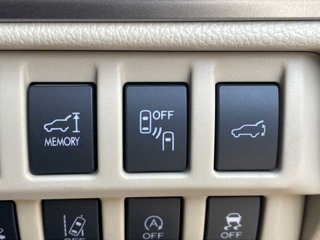 スバル アウトバック リミテッド 山形県 2017(平29)年 8.9万km ダークブルーパール アイサイトver3/・プリクラッシュブレーキ（自動ブレーキ）	/・レーンキープアシスト	/・全車速追従機能付クルーズコントロール	/・AT誤発進抑制制御	/・後退時ブレーキアシスト	/・アクティブレーンキープ	/・ツーリングアシスト/4WD/純正ナビ（CD/DVD/BT/TV）/フルセグ/フリップダウンモニター/ダウンアシストコントロール/バックカメラ/電動リアゲート/パワーシート/ドライブレコーダー/全席シートヒーター/ステアリングヒーター/ETC/USB/レザーシート/プッシュスタート/スマートキー/フォグランプ/コーナーセンサー/ドアバイザー