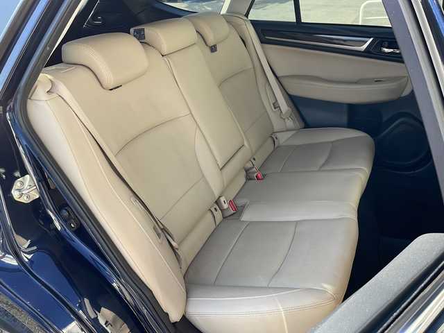 スバル アウトバック リミテッド 山形県 2017(平29)年 8.9万km ダークブルーパール アイサイトver3/・プリクラッシュブレーキ（自動ブレーキ）	/・レーンキープアシスト	/・全車速追従機能付クルーズコントロール	/・AT誤発進抑制制御	/・後退時ブレーキアシスト	/・アクティブレーンキープ	/・ツーリングアシスト/4WD/純正ナビ（CD/DVD/BT/TV）/フルセグ/フリップダウンモニター/ダウンアシストコントロール/バックカメラ/電動リアゲート/パワーシート/ドライブレコーダー/全席シートヒーター/ステアリングヒーター/ETC/USB/レザーシート/プッシュスタート/スマートキー/フォグランプ/コーナーセンサー/ドアバイザー