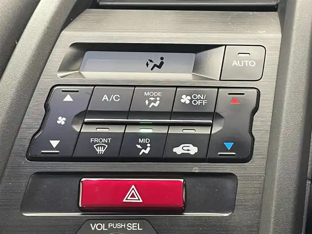 ホンダ Ｓ６６０ α 滋賀県 2015(平27)年 12.9万km プレミアムスターホワイトパール 純正6.1インチディスプレイオーディオ/【Bluetooth/USB/HDMI】/バックカメラ/ハーフレザーシート/16インチModuroアルミホイール/LEDヘッドライト/オートライト/HKSマフラー/プッシュスタート/スマートキー