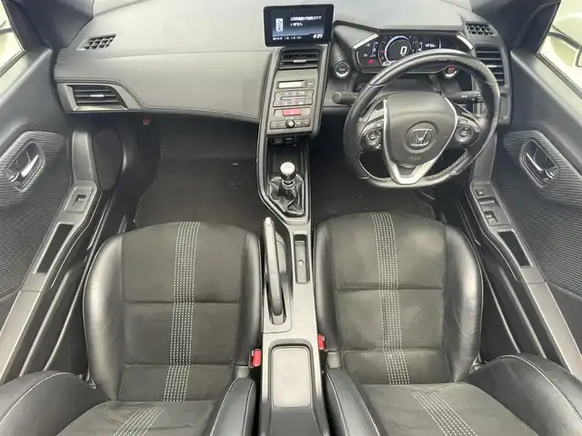 ホンダ Ｓ６６０ α 滋賀県 2015(平27)年 12.9万km プレミアムスターホワイトパール 純正6.1インチディスプレイオーディオ/【Bluetooth/USB/HDMI】/バックカメラ/ハーフレザーシート/16インチModuroアルミホイール/LEDヘッドライト/オートライト/HKSマフラー/プッシュスタート/スマートキー