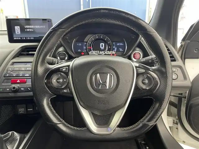 ホンダ Ｓ６６０ α 滋賀県 2015(平27)年 12.9万km プレミアムスターホワイトパール 純正6.1インチディスプレイオーディオ/【Bluetooth/USB/HDMI】/バックカメラ/ハーフレザーシート/16インチModuroアルミホイール/LEDヘッドライト/オートライト/HKSマフラー/プッシュスタート/スマートキー