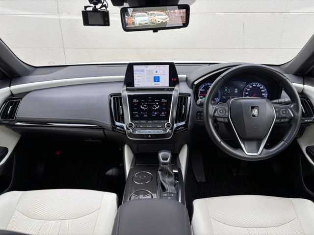 トヨタ クラウン ハイブリッド RS アドバンス 茨城県 2019(令1)年 9.1万km ホワイトパールクリスタルシャイン 純正メーカーナビ/パノラマビューモニター/デジタルインナーミラー/TRDエアロ/トヨタセーフティセンス/サンルーフ/ドライブレコーダー/ステアリングヒーター/シートヒーター/エアーシート/ホワイトレザーシート/スペアキー2本（カードキー有）/BSM/HUD/ETC2.0