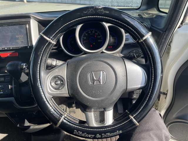 ホンダ Ｎ ＢＯＸ カスタム G Lパッケージ 大阪府 2015(平27)年 7.3万km プレミアムホワイトパールⅡ 自社(株)IDOMが運営する【じしゃロン堺店】の自社ローン対象車両になります。こちらは現金ご利用時の価格です。/ローンご希望の方は別途その旨お申付け下さい。