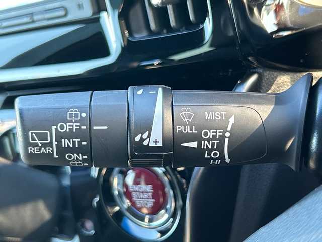 ホンダ Ｎ ＷＧＮ G Lパッケージ 茨城県 2016(平28)年 1万km ブリリアントスポーティブルーメタリック2トーン 登録時9270km/車検R9年6月/純正メモリナビ【VXM-164VFXi】/(地デジTV・CD・DVD・BT・ラジオ再生)/ハーフレザーシート/バックカメラ/クルーズコントロール/ETC/オートライト/LEDヘッドライト/純正14inアルミホイール/純正フロアマット/スマートキー/スペアキー/取扱説明書/保証書