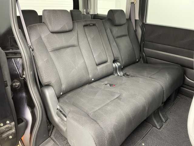 ホンダ ステップワゴン スパーダ Z HDDナビED 兵庫県 2011(平23)年 7.6万km プレミアムブラキッシュパール ・純正ナビ（TV・DVD・USB）/・ステアリングスイッチ/・両側パワースライドドア/・ビルトインETC/・バックカメラ/・スマートキー/・純正フロアマット/・ドアバイザー/・HIDライト/・オートライト/・フォグランプ/・パドルシフト/・電動格納ミラー/・社外16インチアルミホイール