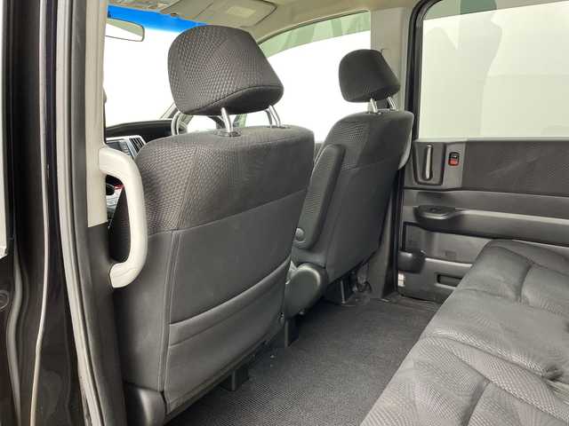 ホンダ ステップワゴン スパーダ Z HDDナビED 兵庫県 2011(平23)年 7.6万km プレミアムブラキッシュパール ・純正ナビ（TV・DVD・USB）/・ステアリングスイッチ/・両側パワースライドドア/・ビルトインETC/・バックカメラ/・スマートキー/・純正フロアマット/・ドアバイザー/・HIDライト/・オートライト/・フォグランプ/・パドルシフト/・電動格納ミラー/・社外16インチアルミホイール