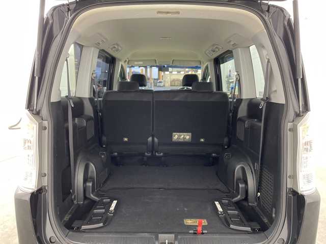 ホンダ ステップワゴン スパーダ Z HDDナビED 兵庫県 2011(平23)年 7.6万km プレミアムブラキッシュパール ・純正ナビ（TV・DVD・USB）/・ステアリングスイッチ/・両側パワースライドドア/・ビルトインETC/・バックカメラ/・スマートキー/・純正フロアマット/・ドアバイザー/・HIDライト/・オートライト/・フォグランプ/・パドルシフト/・電動格納ミラー/・社外16インチアルミホイール