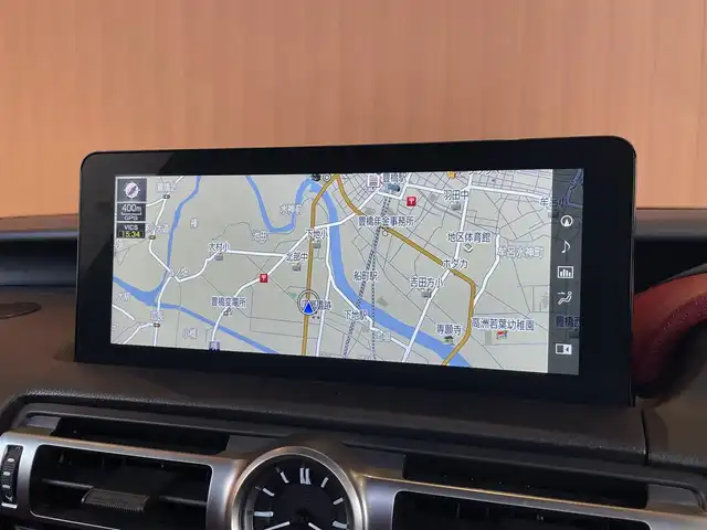 レクサス ＩＳ 300h Fスポーツ 愛知県 2020(令2)年 3.8万km ソニッククロム THINKDESIGNデモカー/THINKDESIGNレザーインテリア/シフトブーツ/シフトノ/ ニーパッド/アームレスト/メーターフード/メータークラスター/純正ナビ/フルセグTV/360度カメラ/サンルーフ/赤革/オレンジキャリパー
