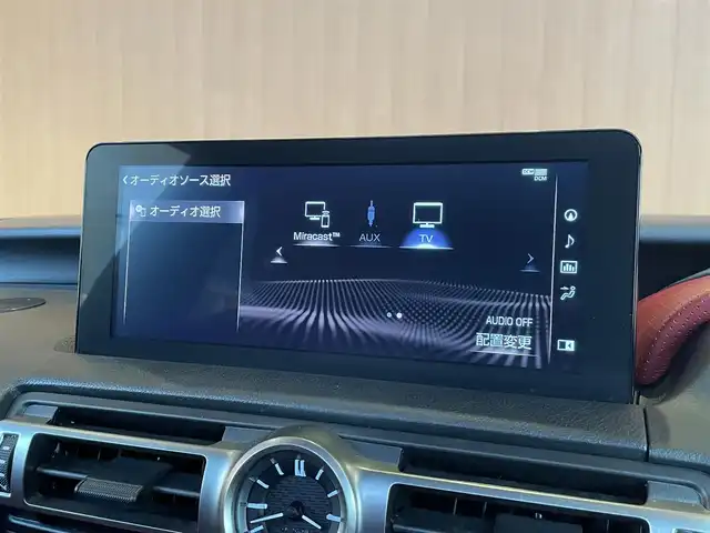 レクサス ＩＳ 300h Fスポーツ 愛知県 2020(令2)年 3.8万km ソニッククロム THINKDESIGNデモカー/THINKDESIGNレザーインテリア/シフトブーツ/シフトノ/ ニーパッド/アームレスト/メーターフード/メータークラスター/純正ナビ/フルセグTV/360度カメラ/サンルーフ/赤革/オレンジキャリパー