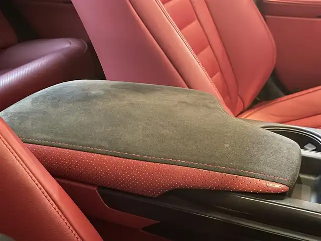 レクサス ＩＳ 300h Fスポーツ 愛知県 2020(令2)年 3.8万km ソニッククロム THINKDESIGNデモカー/THINKDESIGNレザーインテリア/シフトブーツ/シフトノ/ ニーパッド/アームレスト/メーターフード/メータークラスター/純正ナビ/フルセグTV/360度カメラ/サンルーフ/赤革/オレンジキャリパー